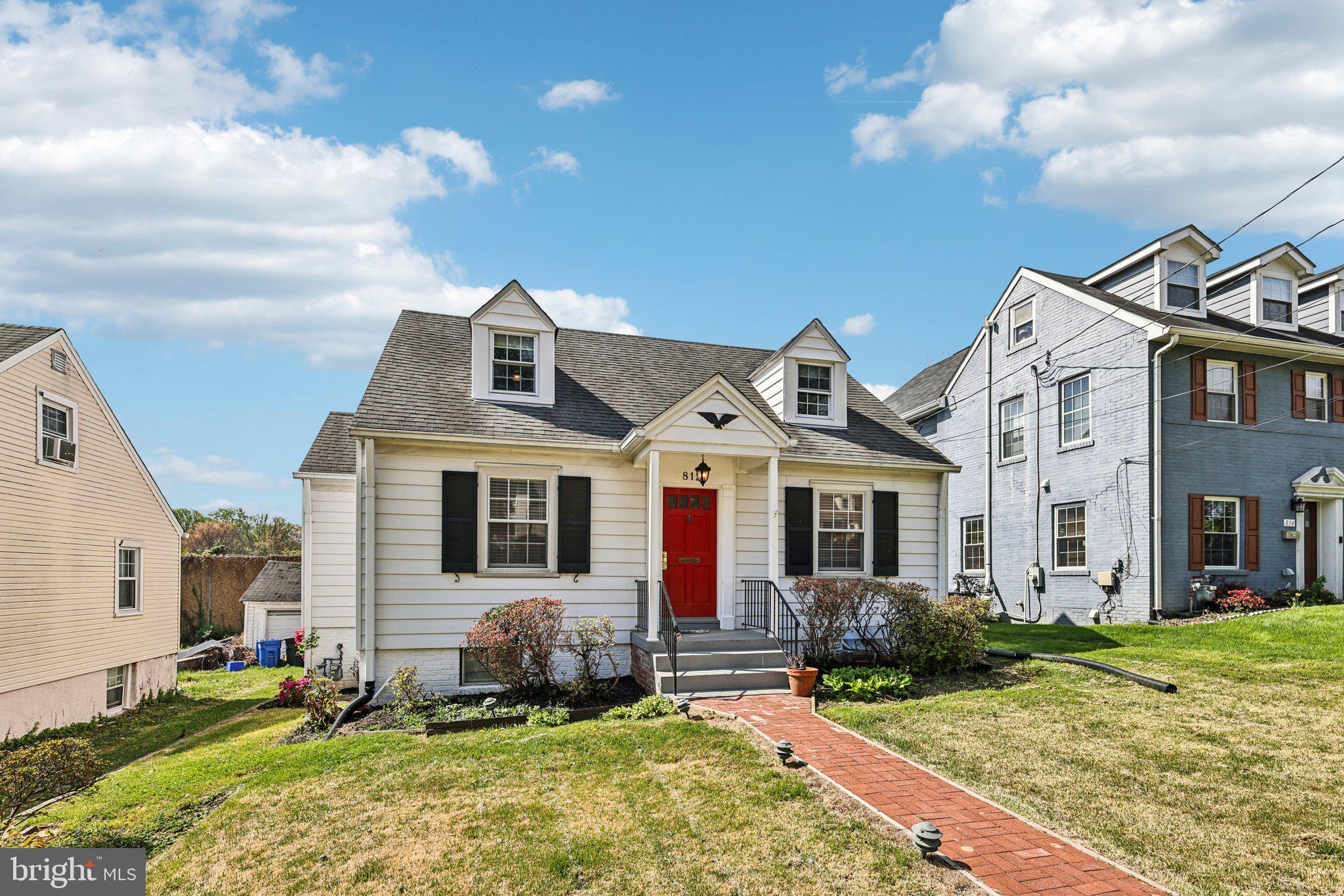 812 Forest Glen Road Silver Spring, MD 20901 - Photo 4 of 55