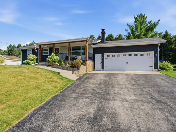 $299,000 | 4563 Harvest Circle, Manitowoc, WI 54220