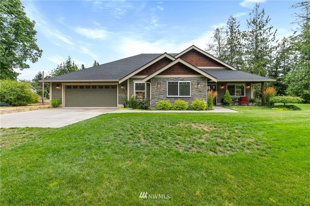 203 West Hemmi Road Bellingham, WA 98226 - Photo 1 of 38 Gallery Image 1