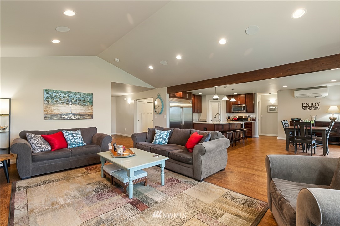 203 West Hemmi Road Bellingham, WA 98226 - Photo 12 of 38 Gallery Image 12