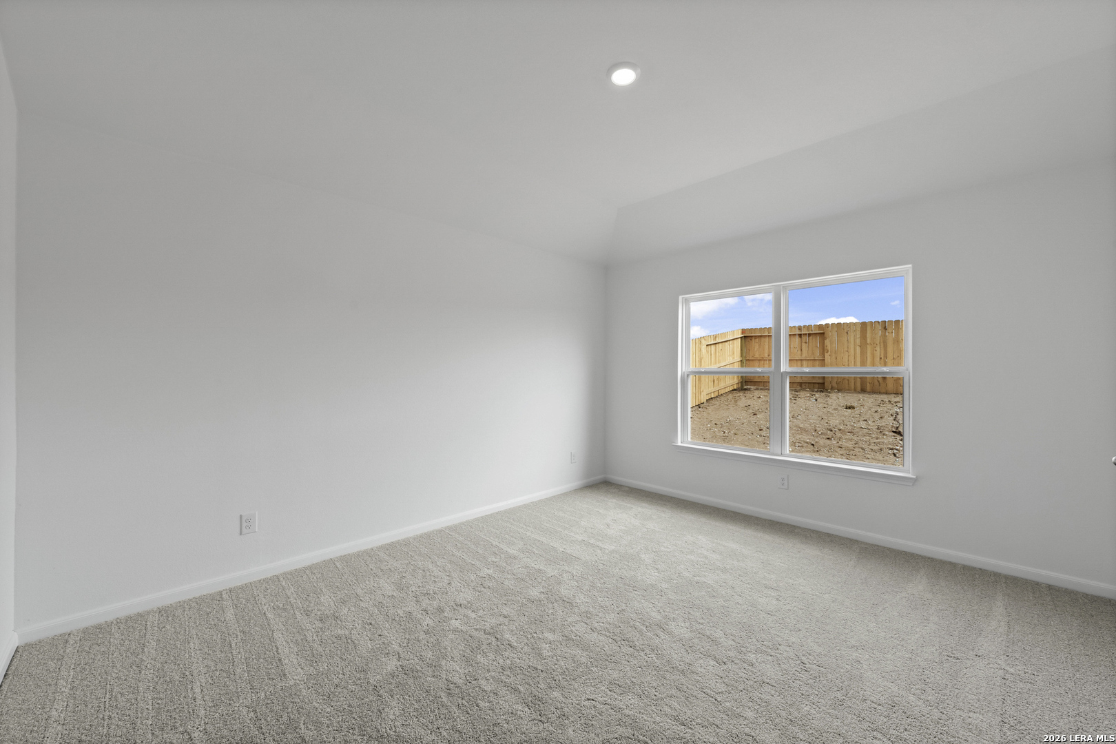 16124 Farmer Lytle, TX 78052 - Photo 11 of 28
