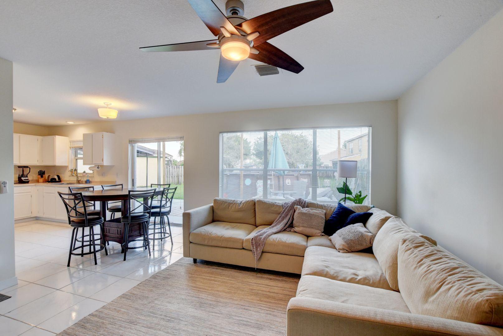 22509 Middletown Drive Boca Raton, FL 33428 - Photo 5 of 19 23_ebf_0646and4more