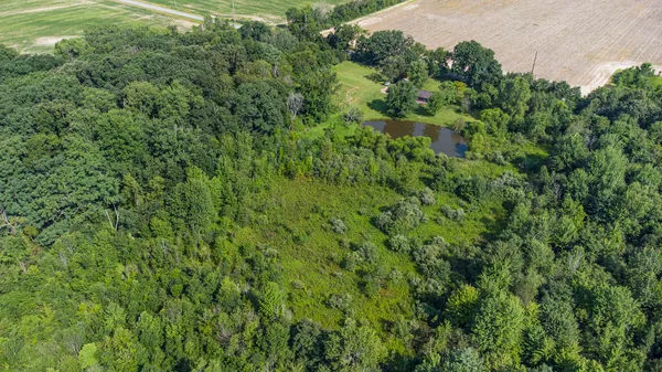 $425,000 | 7260 West East Road, Three Oaks, MI 49128
