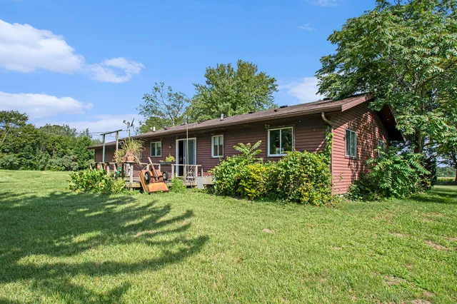 $430,000 | 7260 West East Road, Three Oaks, MI 49128