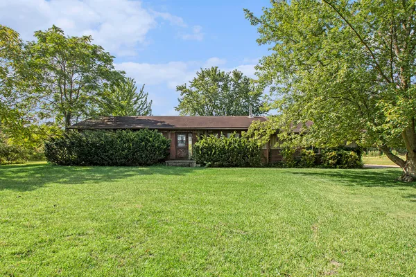 $425,000 | 7260 West East Road, Three Oaks, MI 49128