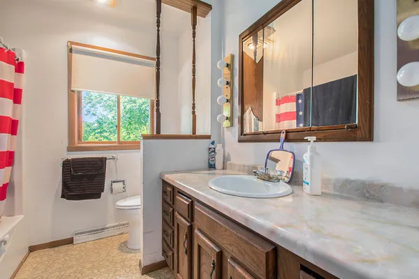 $425,000 | 7260 West East Road, Three Oaks, MI 49128