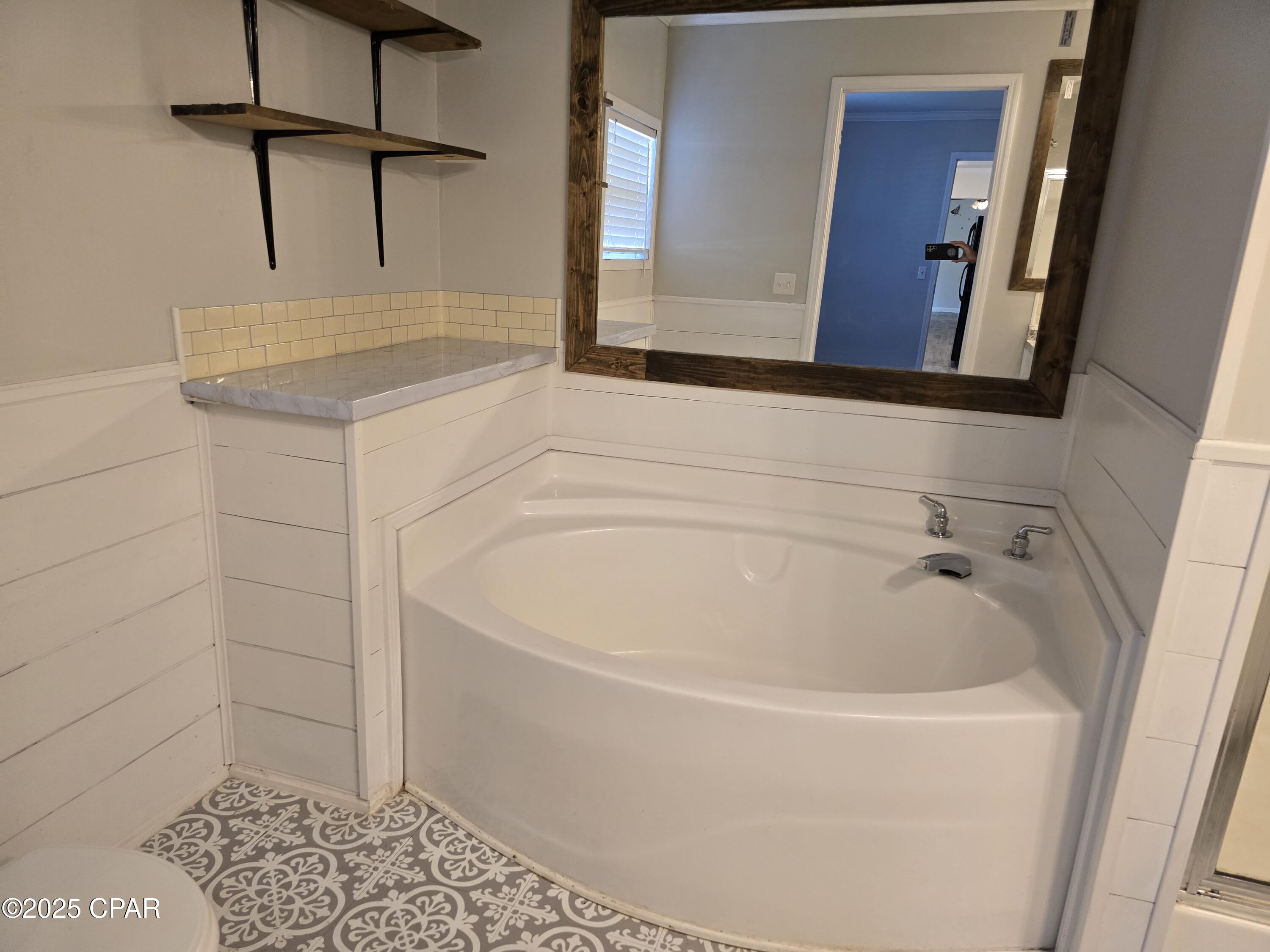 21102 Northwest Lakeview Drive Altha, FL 32421 - Photo 4 of 17