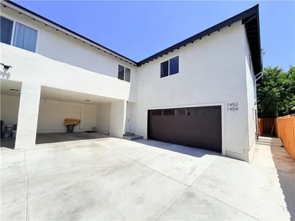 a view of an outdoor space