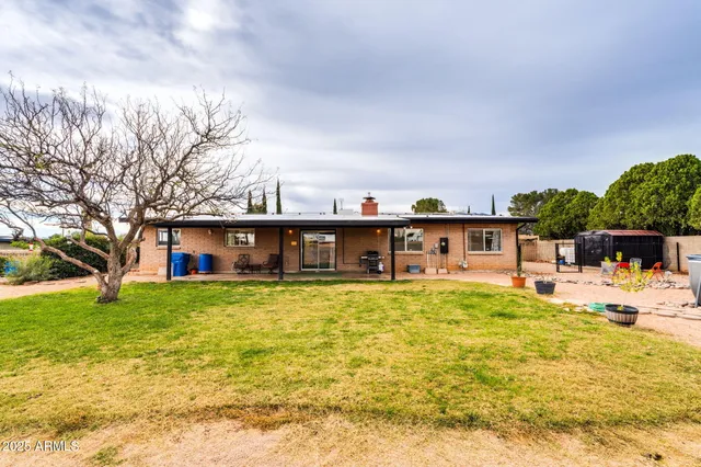 $411,000 | 701 Canterbury Drive, Sierra Vista, AZ 85635