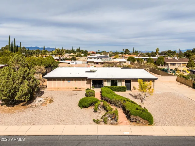 $411,000 | 701 Canterbury Drive, Sierra Vista, AZ 85635