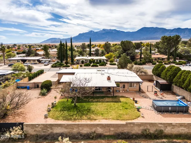 $411,000 | 701 Canterbury Drive, Sierra Vista, AZ 85635