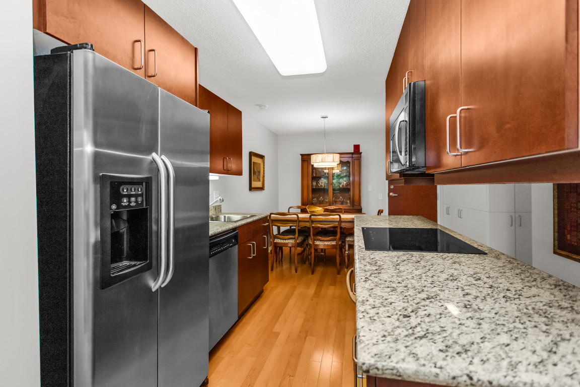 800 Elgin Road, Unit 506 Evanston, IL 60201 - Photo 9 of 31