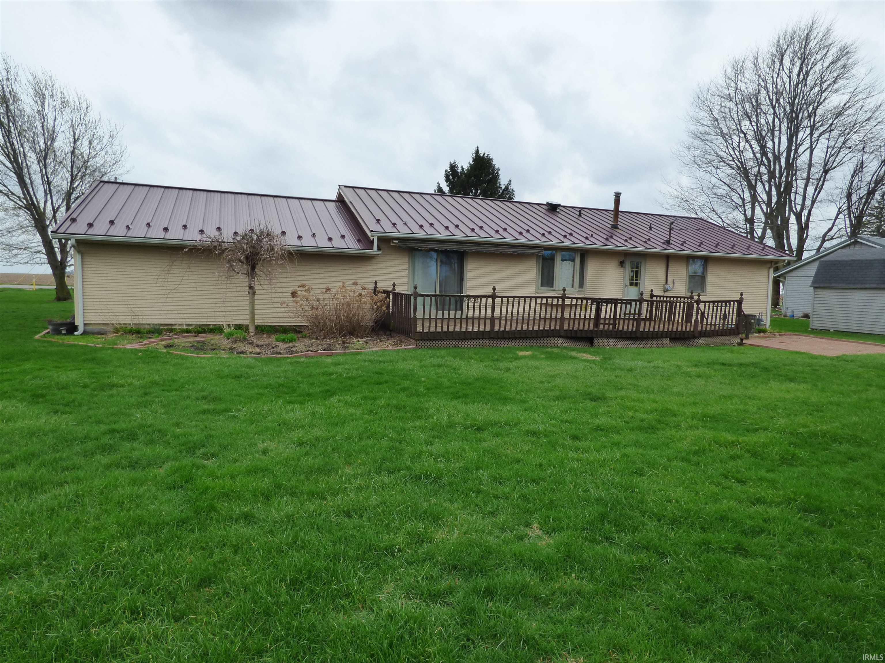 6283 West Division Line Road Delphi, IN 46923 - Photo 2 of 26 Gallery Image 2