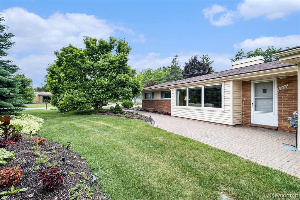 40890 West 10 Mile Road Novi, MI 48375 - Photo 3 of 32