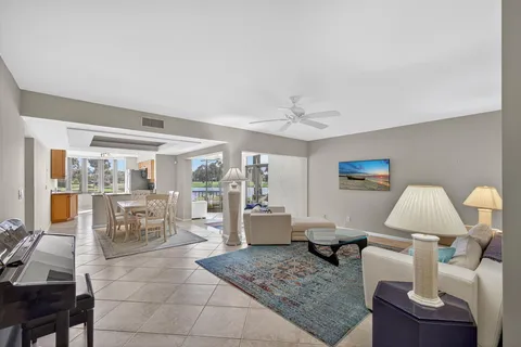 $489,000 | 16885 Waterbend Drive, Unit 175, Jupiter, FL 33477