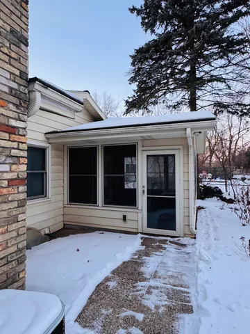 $420,000 | 913 Chapel Hill Road, Madison, WI 53711