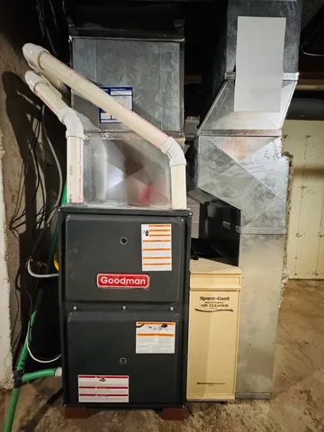 $420,000 | 913 Chapel Hill Road, Madison, WI 53711