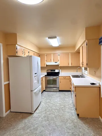 $420,000 | 913 Chapel Hill Road, Madison, WI 53711