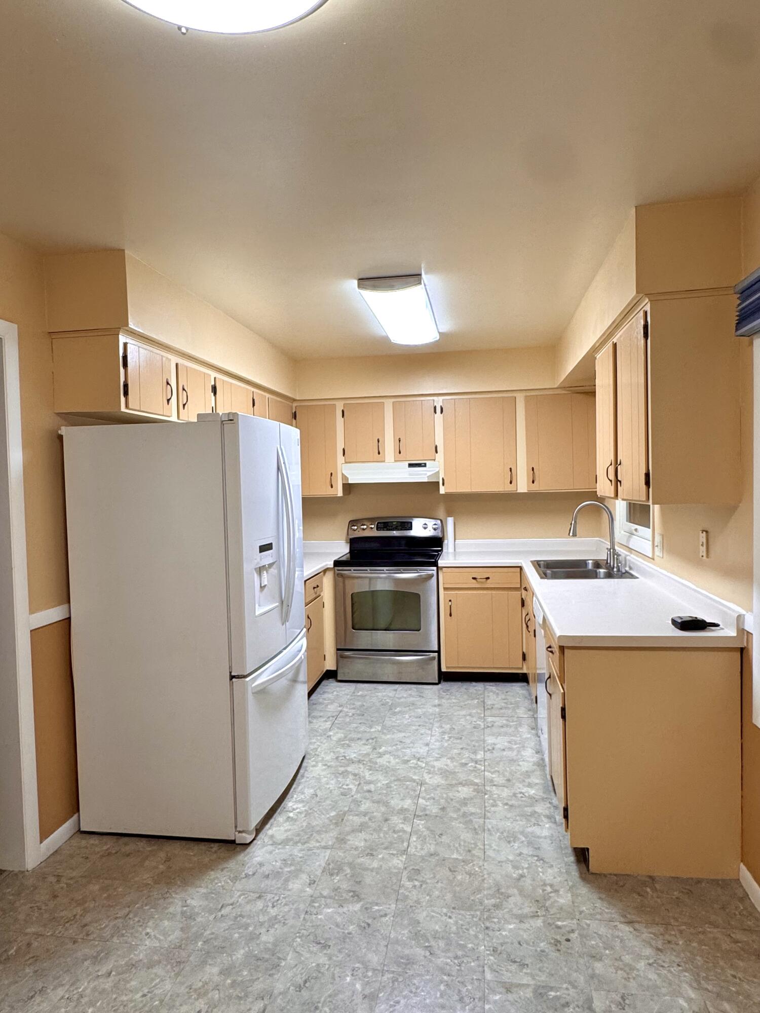 913 Chapel Hill Road Madison, WI 53711 - Photo 5 of 41 IMG_7622