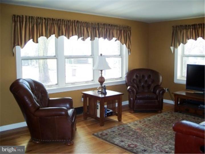 461 Rick Road Southampton, PA 18966 - Photo 6 of 23 Gallery Image 6