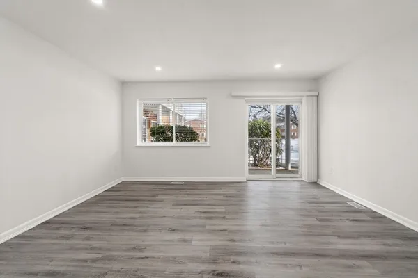 $2,200 | 12 Bayberry Drive, Unit 2, Sharon, MA 02067