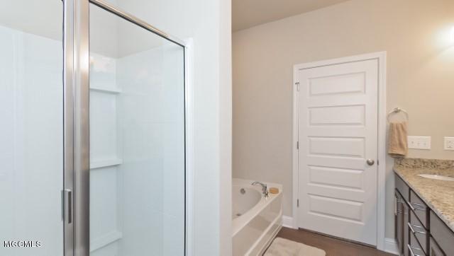 10186 Hutter Road Gulfport, MS 39503 - Photo 3 of 22 15%20Mstr%20Bth1_jpg