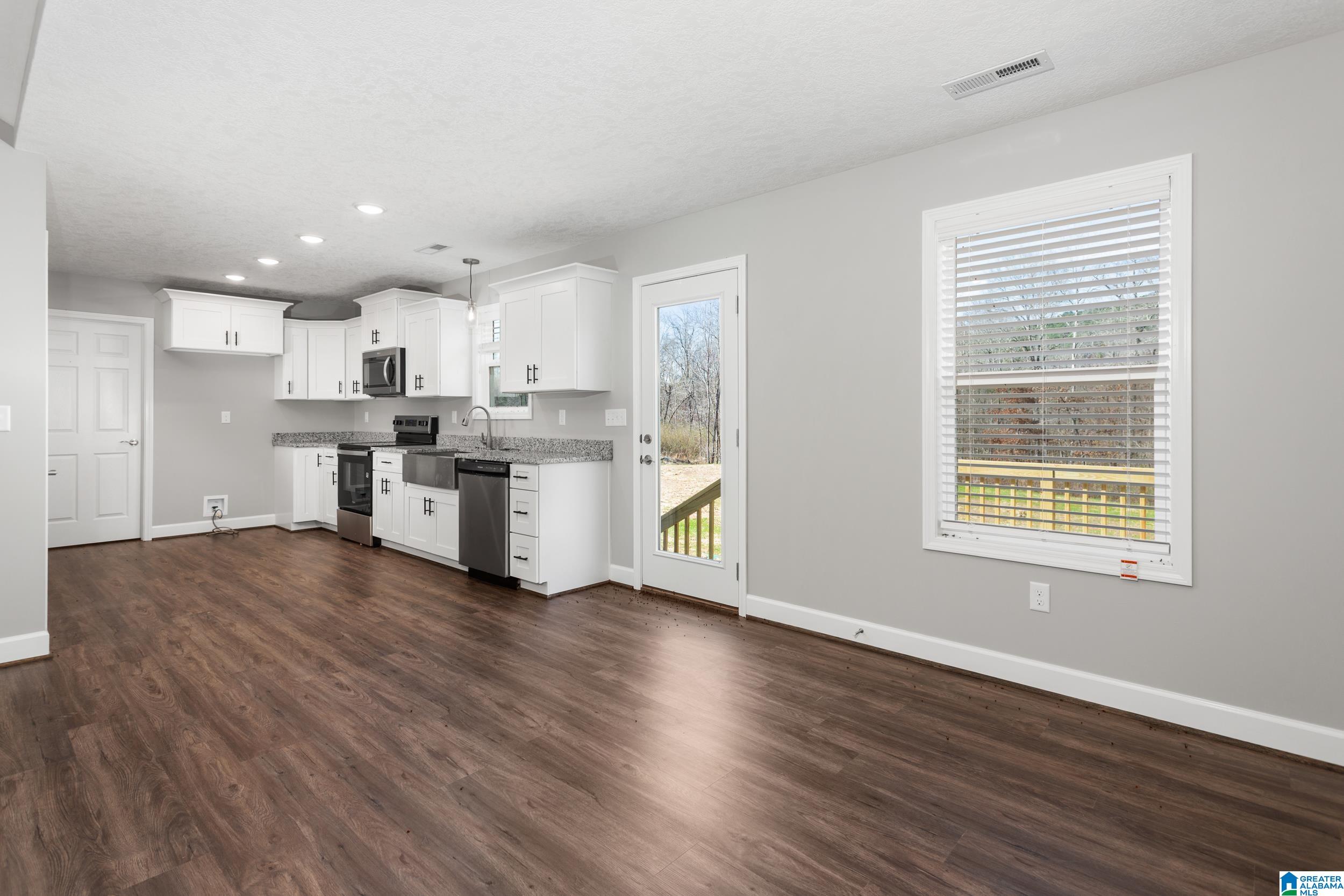 8215 Boiling Springs Road Ohatchee, AL 36271 - Photo 9 of 36