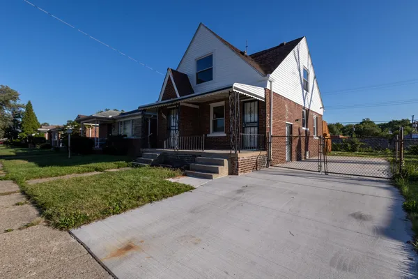 $199,500 | 6750 Buhr Street, Hamtramck, MI 48212