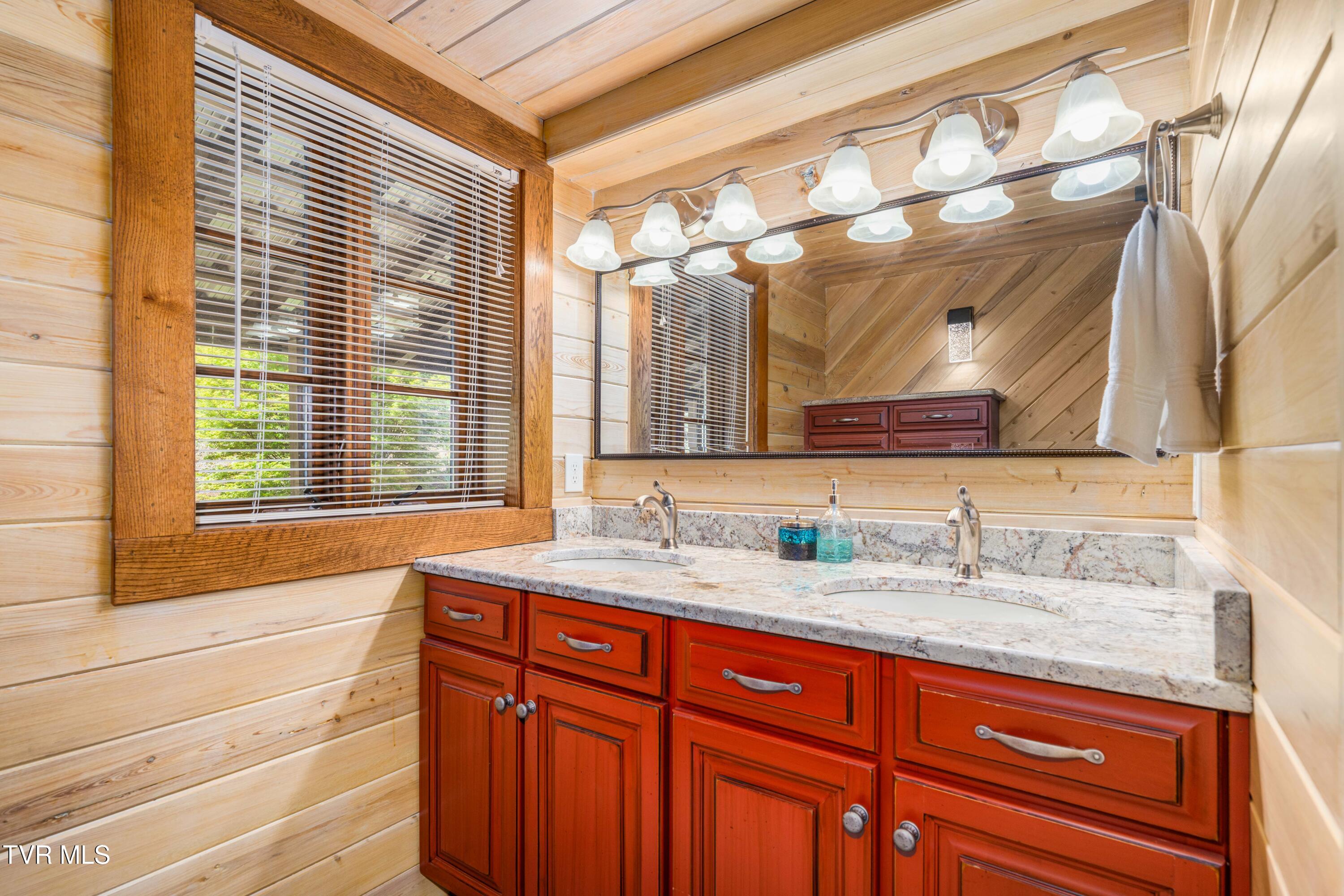 110 North River Lane Butler, TN 37640 - Photo 21 of 50 110 North River Shores (66 of 79)