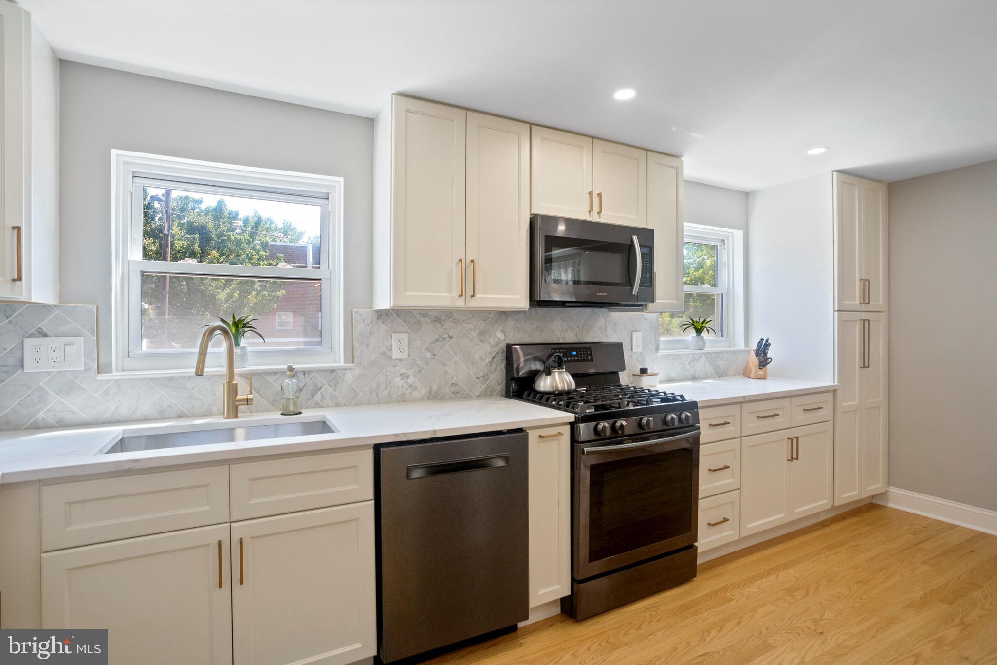 7336 Hiola Road Philadelphia, PA 19128 - Photo 21 of 45 Gallery Image 21