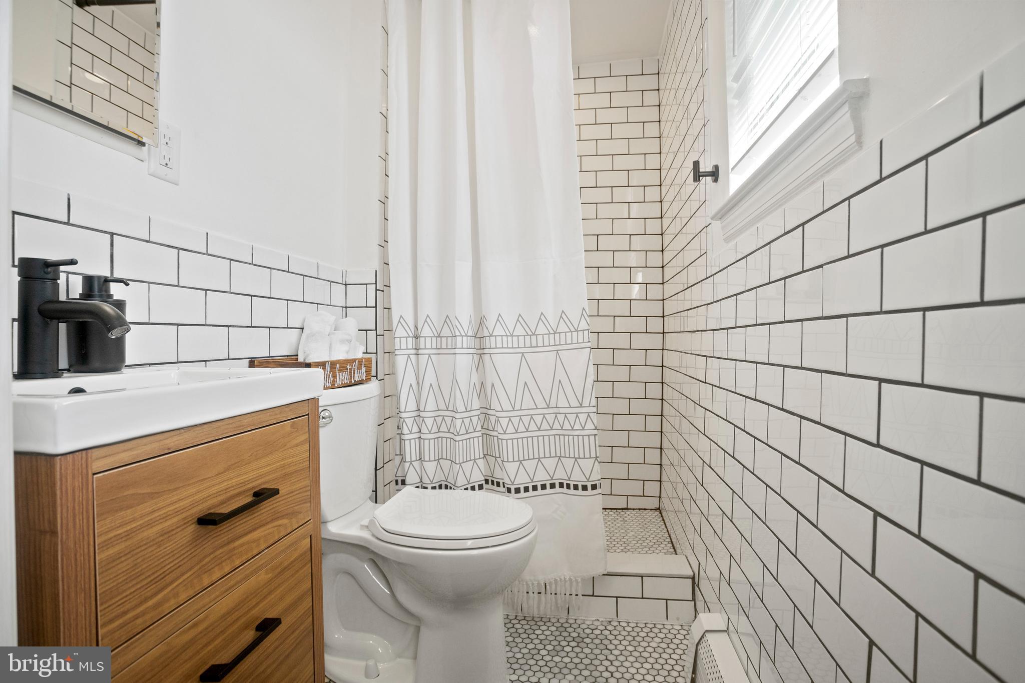 7336 Hiola Road Philadelphia, PA 19128 - Photo 34 of 45 Gallery Image 34