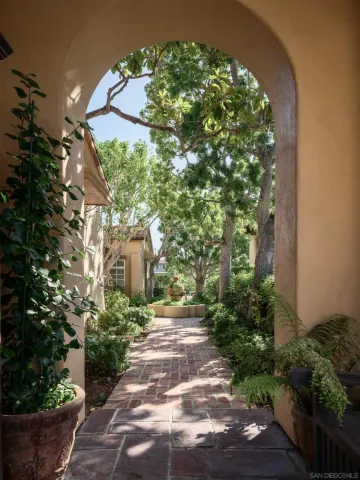 an aerial view of house with yard