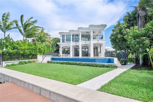 $16,150,000 | 919 92nd Street, Surfside, FL 33154