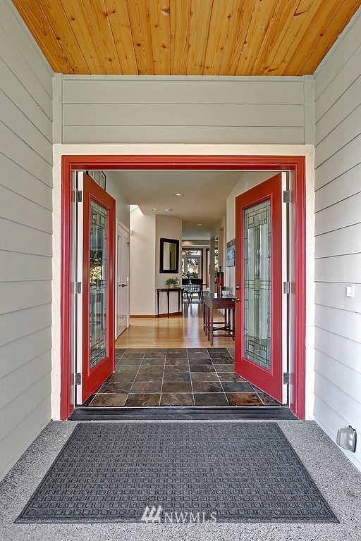 1022 North 33rd Street Renton, WA 98056 - Photo 2 of 24