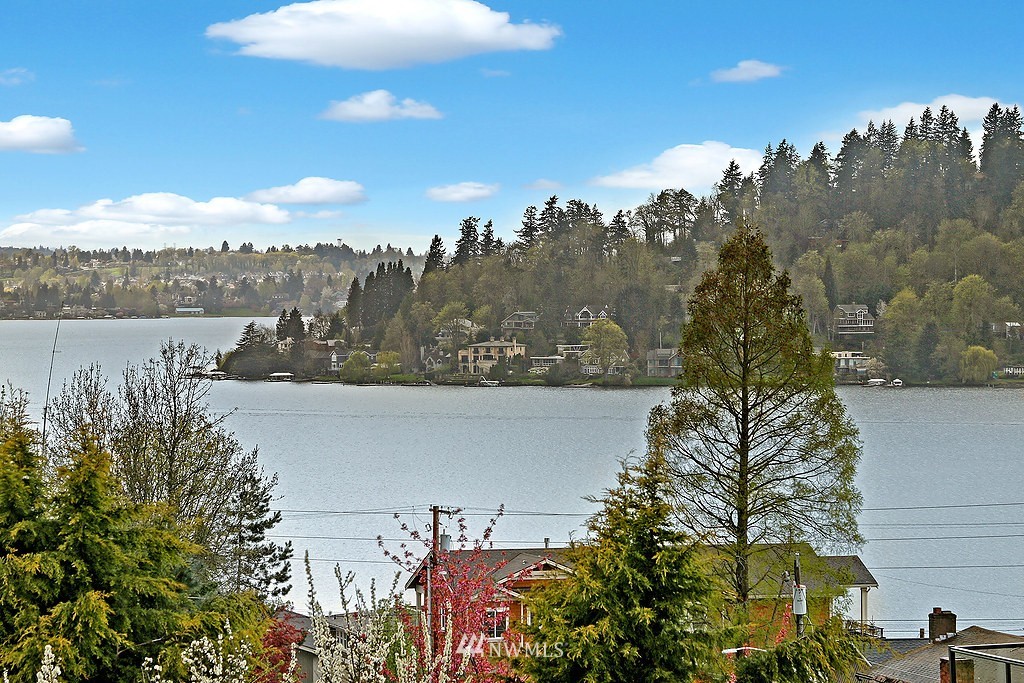 1022 North 33rd Street Renton, WA 98056 - Photo 14 of 24