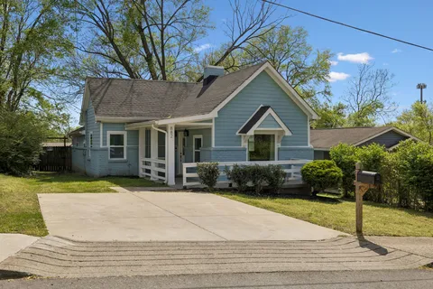$499,000 | 882 West Sharpe Avenue, Nashville, TN 37206