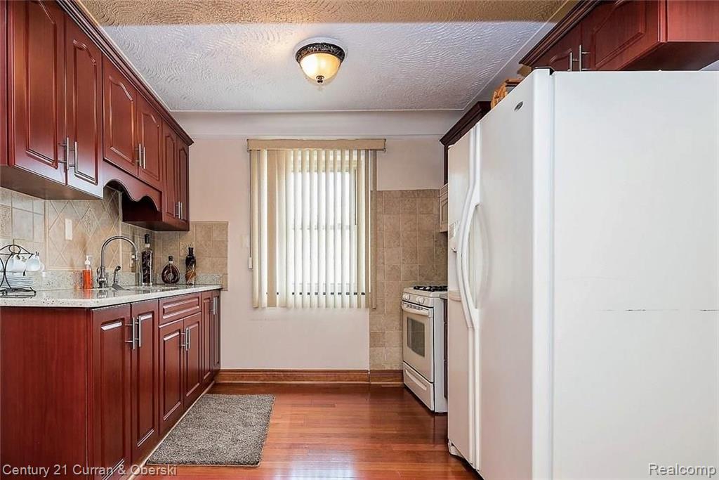 7740 Miller Road Dearborn, MI 48126 - Photo 16 of 34