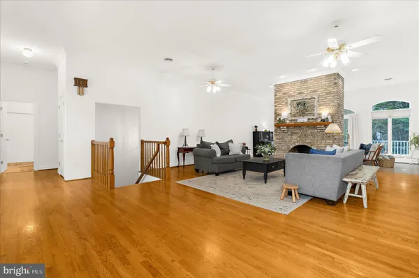 $799,999 | 1010 Carson Drive, Huntingtown, MD 20639