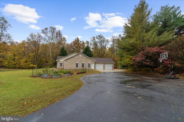 $799,999 | 1010 Carson Drive, Huntingtown, MD 20639