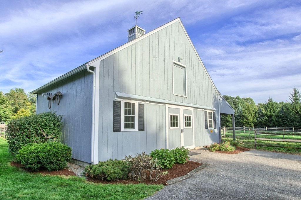 166 Whitman Road Groton, MA 01450 - Photo 8 of 30 Gallery Image 8