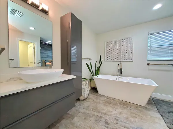 $3,795 | 6522 Hidden Beach Circle, Orlando, FL 32819