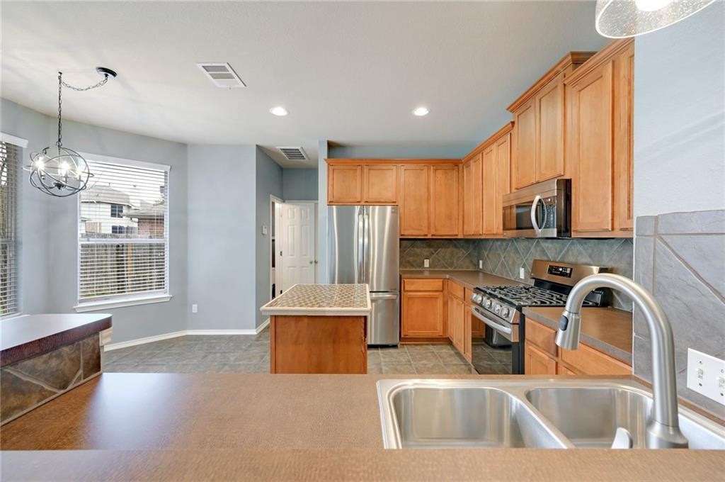 932 Rusk Road Round Rock, TX 78665 - Photo 11 of 33