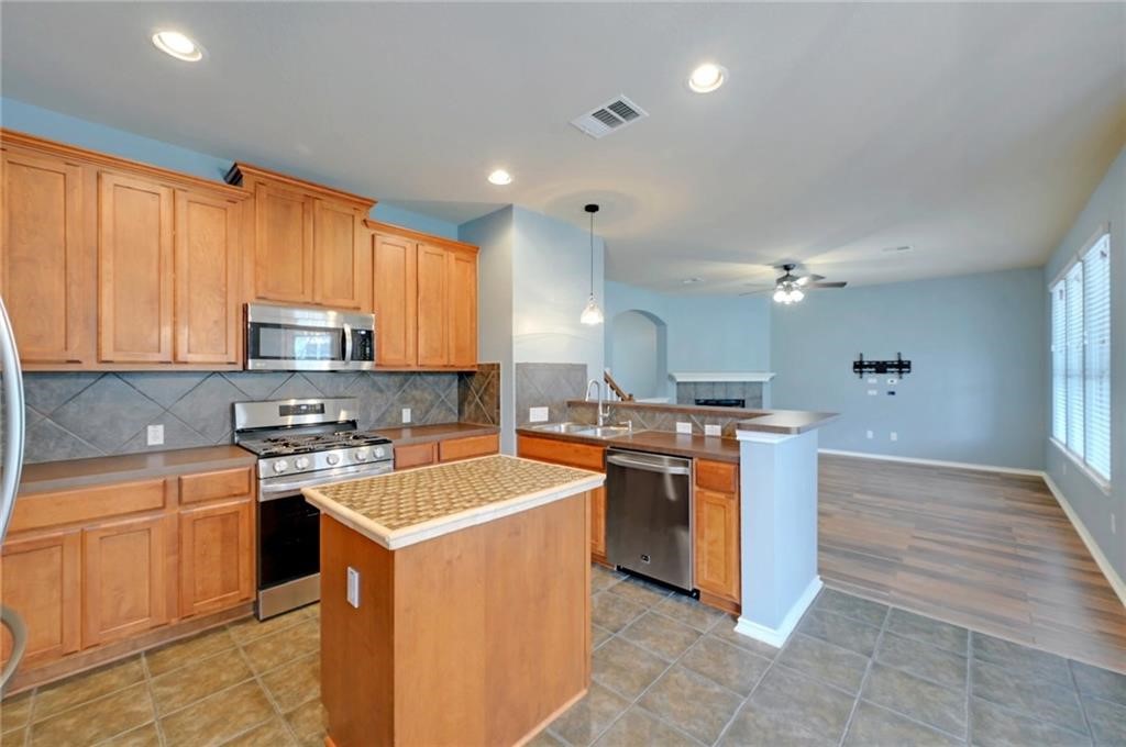 932 Rusk Road Round Rock, TX 78665 - Photo 13 of 33