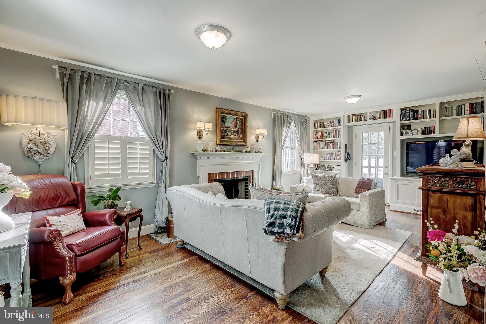4631 Briarclift Road Baltimore, MD 21229 - Photo 5 of 52 Gallery Image 5