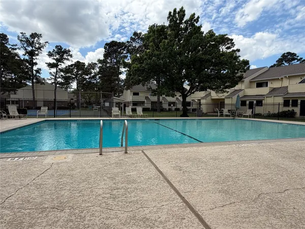 $148,000 | 14555 Wunderlich Drive, Unit 2602, Houston, TX 77069