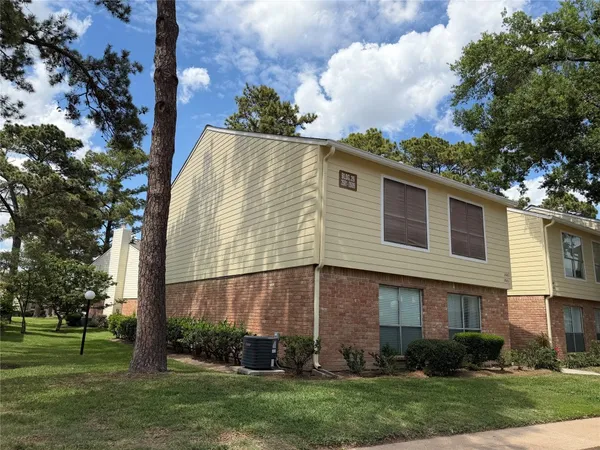 $148,000 | 14555 Wunderlich Drive, Unit 2602, Houston, TX 77069