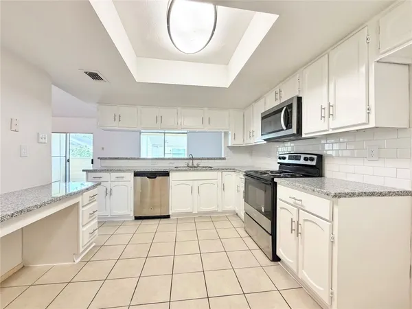 $148,000 | 14555 Wunderlich Drive, Unit 2602, Houston, TX 77069