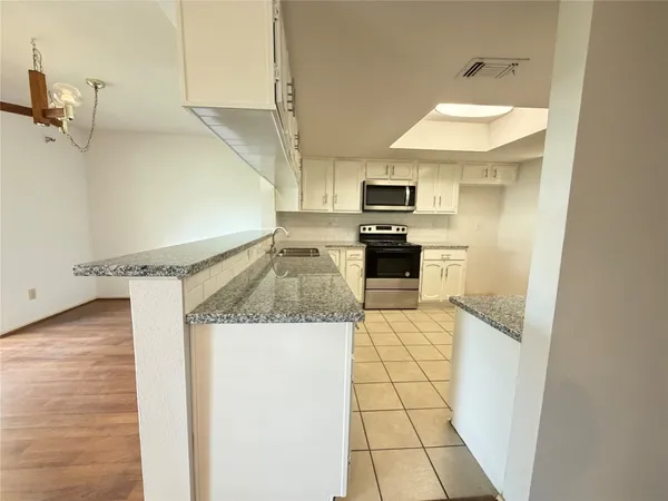 $148,000 | 14555 Wunderlich Drive, Unit 2602, Houston, TX 77069