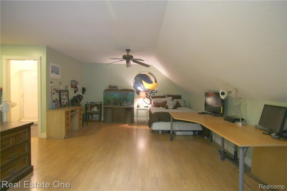 29223 Crawford Road Romulus, MI 48174 - Photo 27 of 36 jCrawford Rd Bedroom 3.jpg