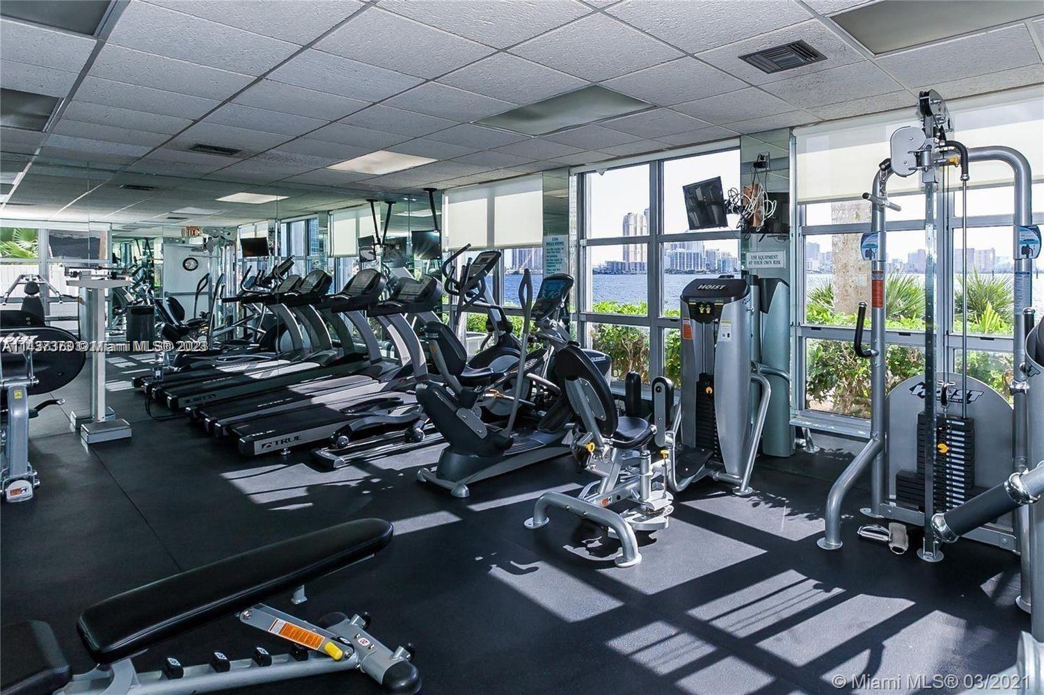 Biscayne Yacht and Country Club Aventura, FL 33180 - Photo 17 of 17 Gallery Image 17